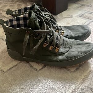 Kids, rain, boot shoe and green size 9